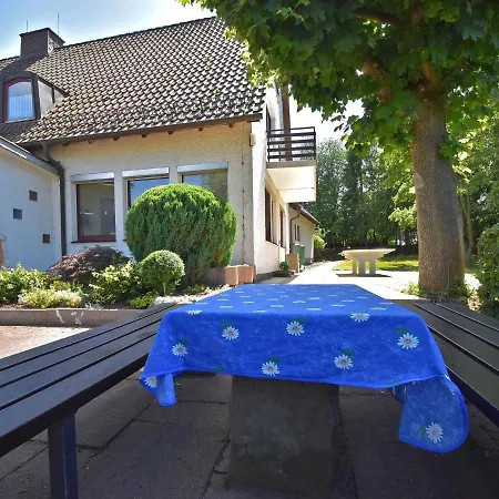 Nyaraló Spacious Holiday In With Private Garden *